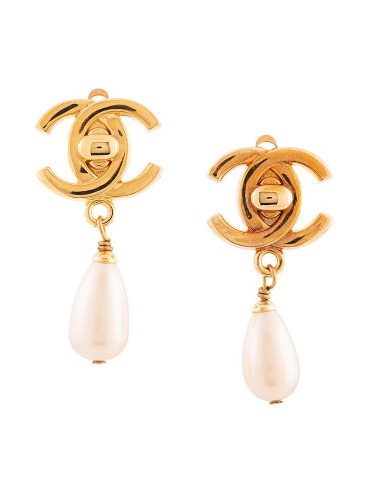 Chanel Vintage Cc Turnlock Drop Earrings - Gold