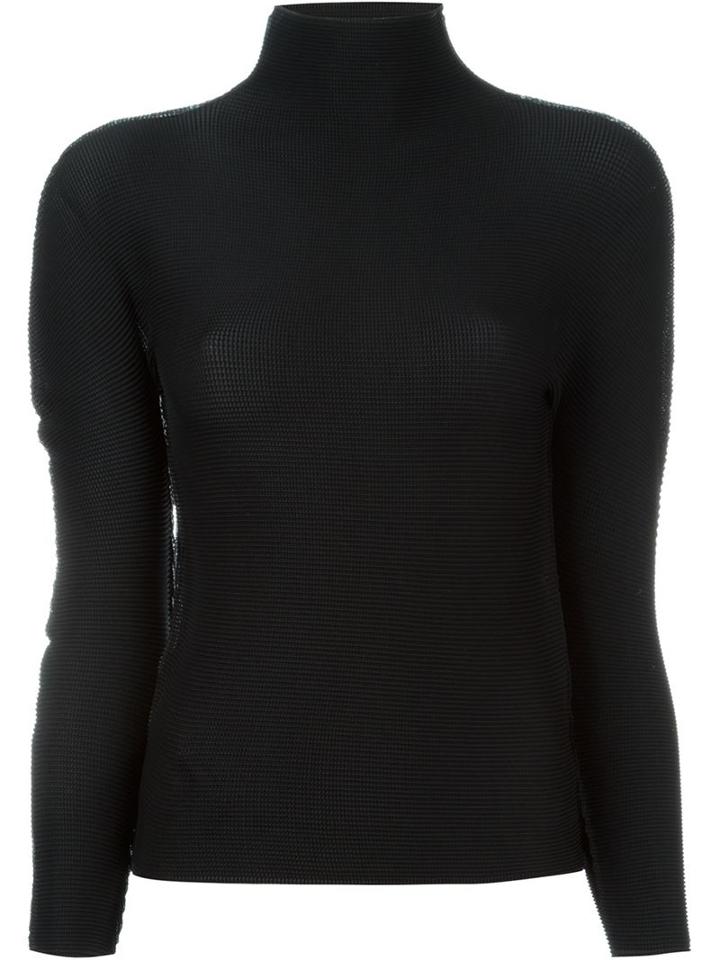 Issey Miyake Cauliflower Structured Funnel Neck Top