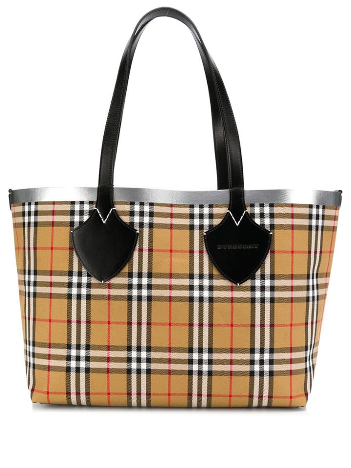 Burberry The Medium Giant Reversible Tote - Neutrals