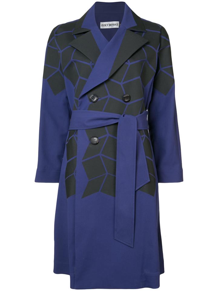 Issey Miyake Geometric Print Trench Coat - Blue
