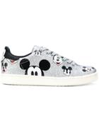Moa Master Of Arts Cartoon Print Sneakers - Metallic