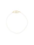 Uzerai Edits Pearl Bracelet