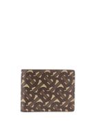 Burberry Burberry 8022924 A7432 Pvc/pvc - Brown