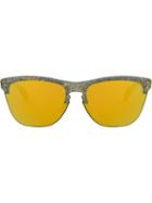 Oakley - Yellow