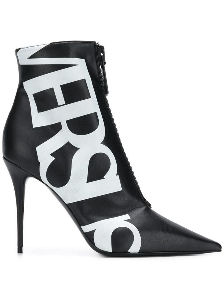 Versus Logo Pointed Boots - Black