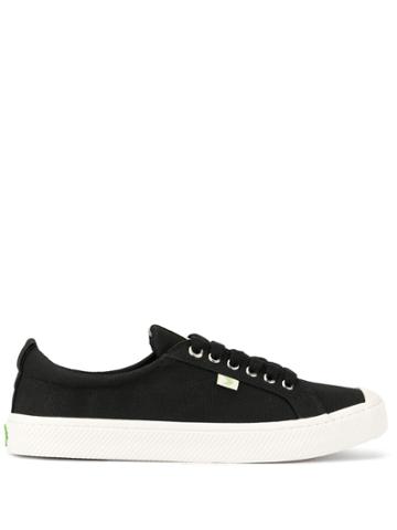 Cariuma Oca Low Sneakers - Black