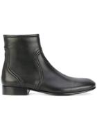 Valentino Valentino Garavani Round Toe Boots - Black
