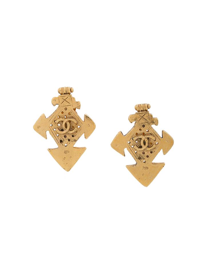 Chanel Vintage Cc Logo Cross Arrow Earrings - Metallic