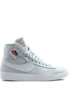 Nike Wmns Blazer Mid Rebel Sneakers - White