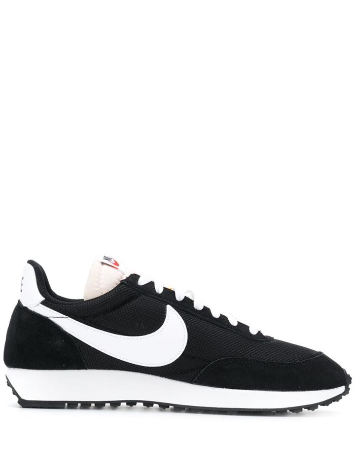 Nike Contrrast Logo Sneakers - Black