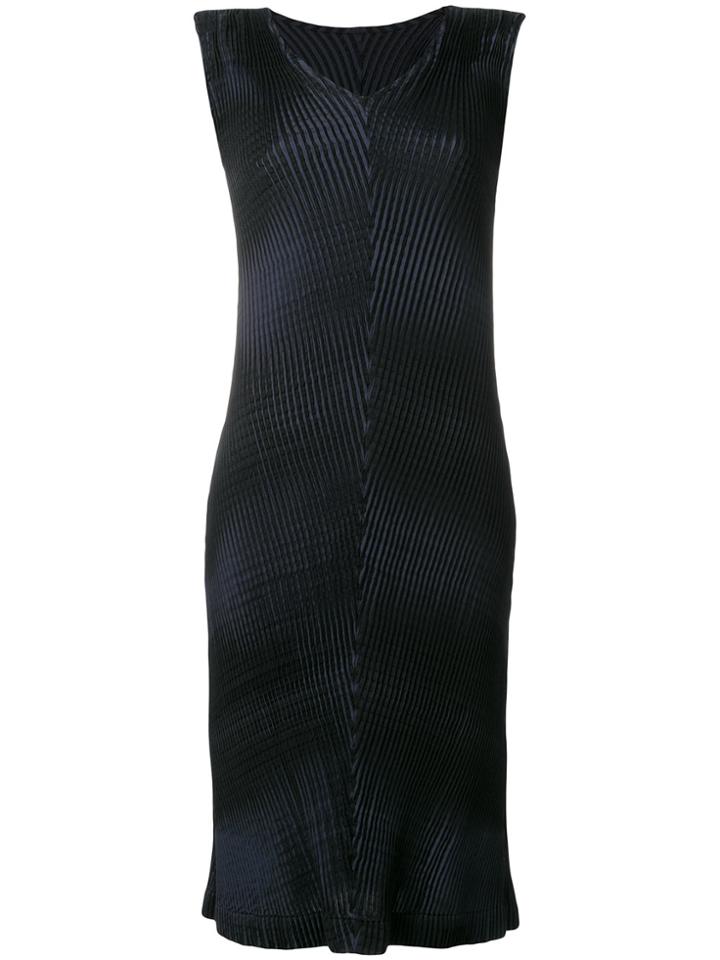 Issey Miyake Mirrored Pleats Dress - Blue