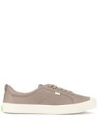 Cariuma Oca Low Grey Premium Leather Sneakers
