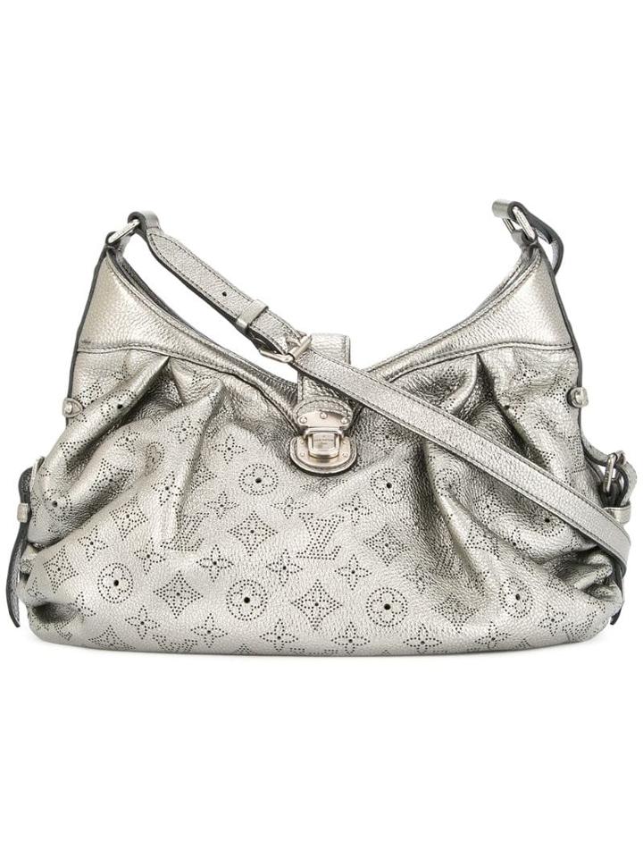 Louis Vuitton Pre-owned Argent Monogram Mahina Xs Shoulder Bag -