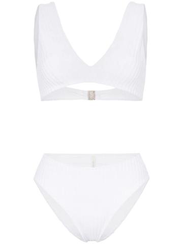 Araks - White