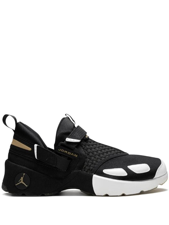 Jordan Ridged Sneakers - Black