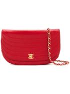 Chanel Vintage Round Flap Turn-lock Chain Bag - Red