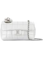 Chanel Pre-owned Camellia Choco Bar Chain Shoulder Bag - Silver