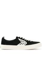 Cariuma Catiba Low Logo Trainers - Black