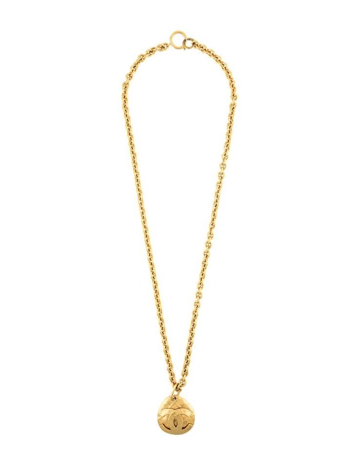 Chanel Vintage Quilted Oval Pendant Necklace, Women's, Metallic