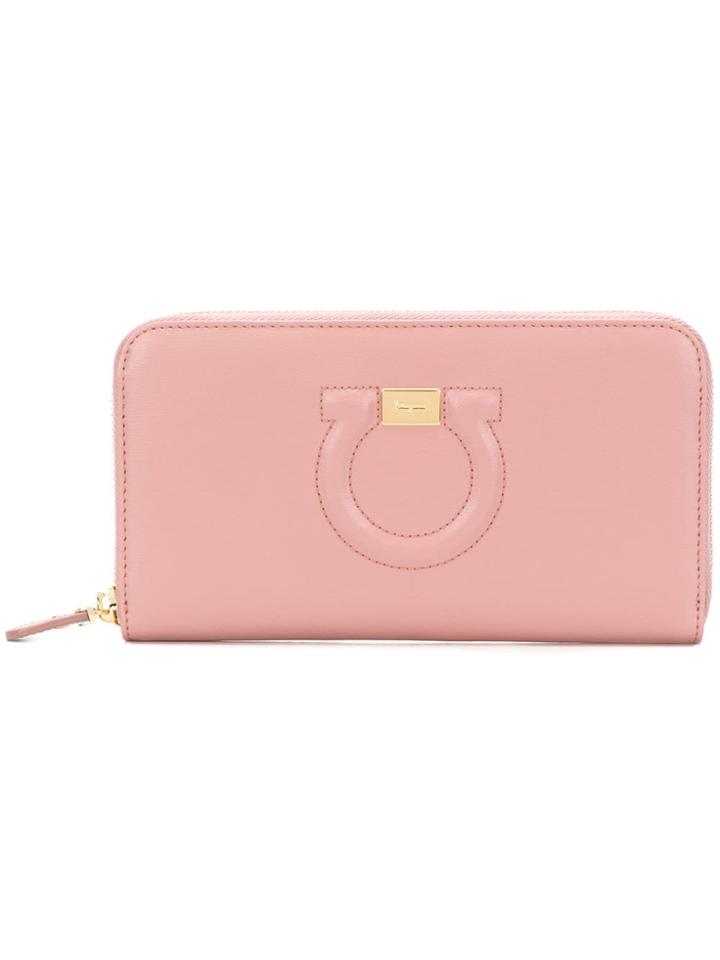Salvatore Ferragamo Gancio Embossed Wallet - Pink