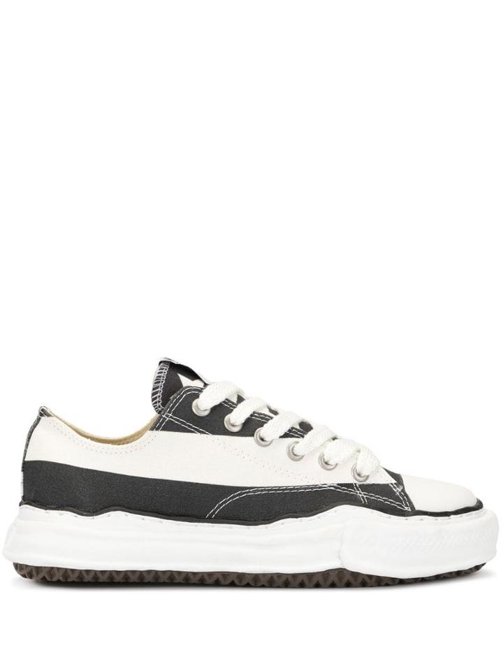 Maison Mihara Yasuhiro Stripe Print Sneakers - Black
