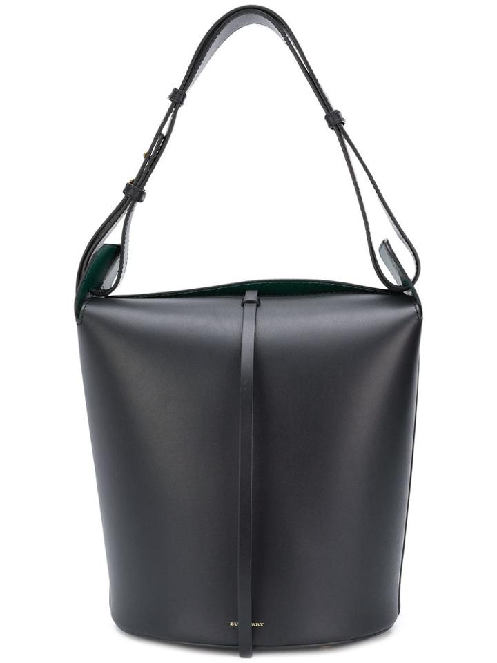 Burberry The Large Leather Bucket Bag - Black