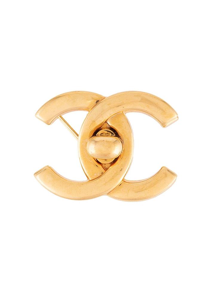 Chanel Vintage Cc Turn-lock Brooch - Gold