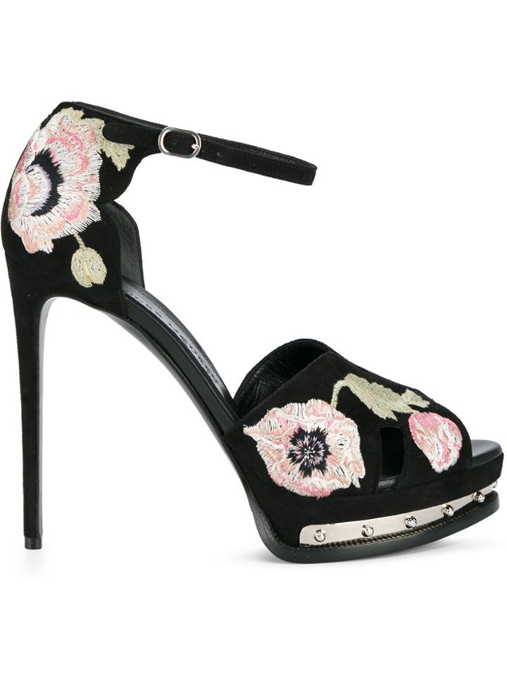 Alexander Mcqueen Poppy Embroidered Hobnail Sandals - Black