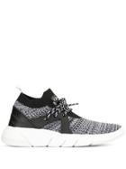 Kendall+kylie Conquer Running Sneakers - Black