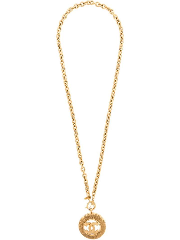 Chanel Pre-owned Cut-out Cc Medallion Necklace - Gold