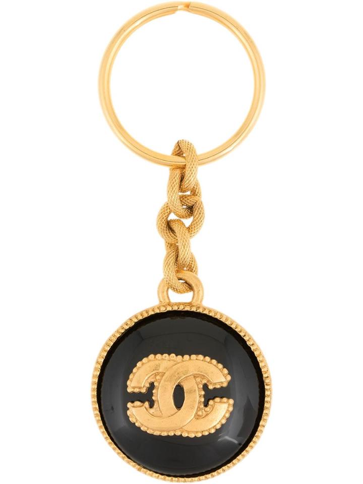 Chanel Vintage Round Cc Keyring - Metallic