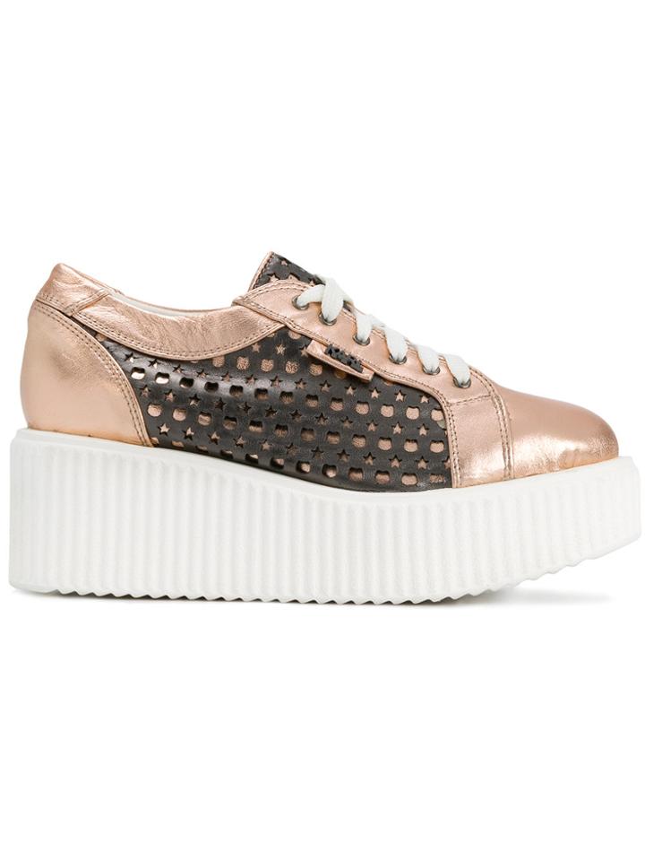 Karl Lagerfeld Kreeper Kameo Kut-out Sneakers - Metallic