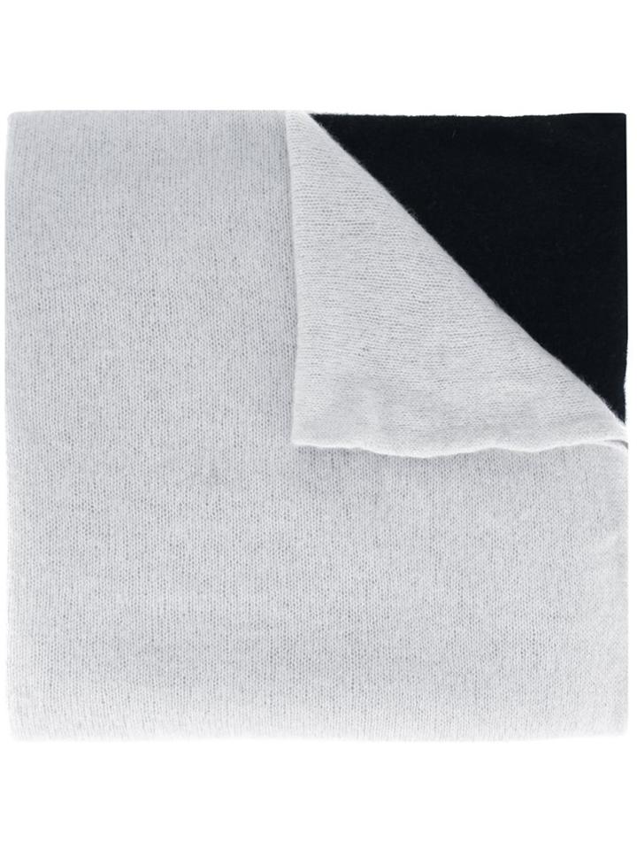 Danielapi Classic Scarf