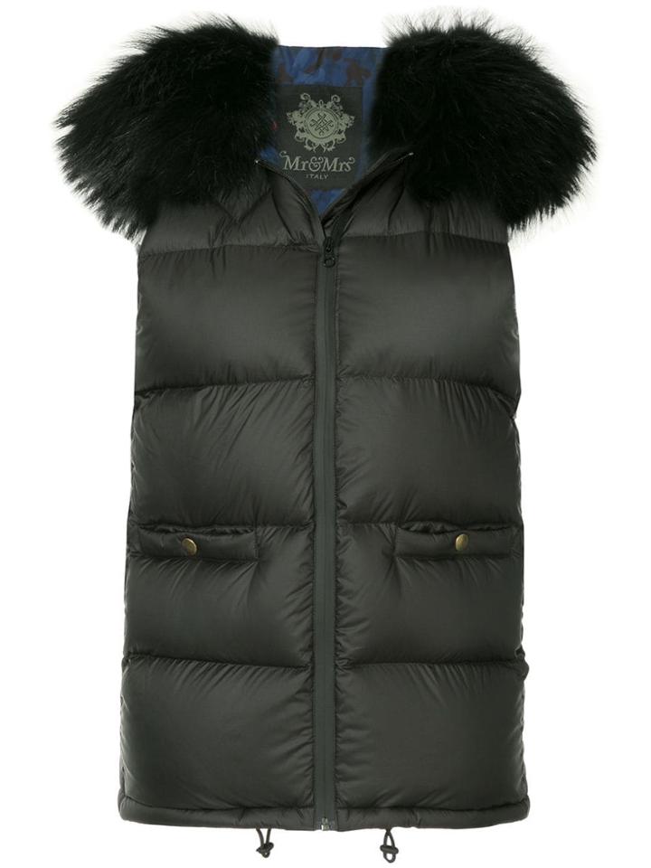 Mr & Mrs Italy Sleeveless Padded Coat - Black