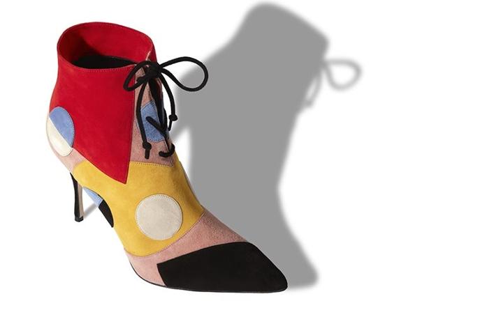 Manolo Blahnik Hilaria