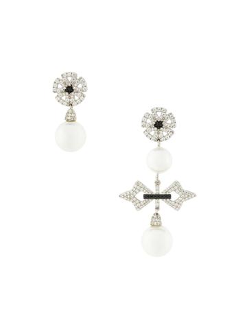 Apm Pearl Pendant Earrings - Metallic