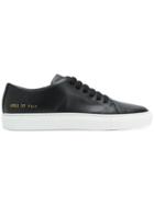 Common Projects 7547 Low-top Sneakers - Black