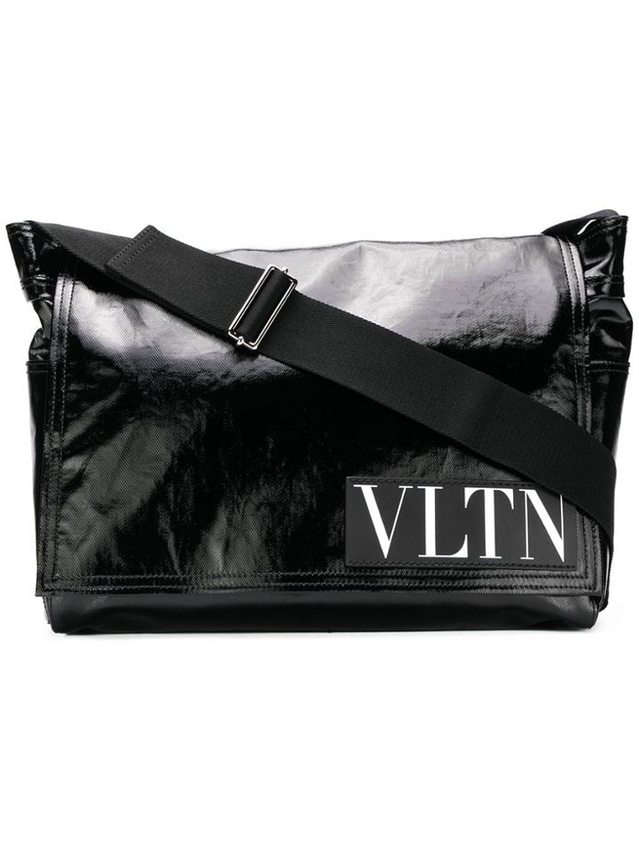 Valentino Valentino Garavani Medium Vltn Messenger Bag - Black