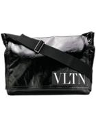 Valentino Valentino Garavani Medium Vltn Messenger Bag - Black