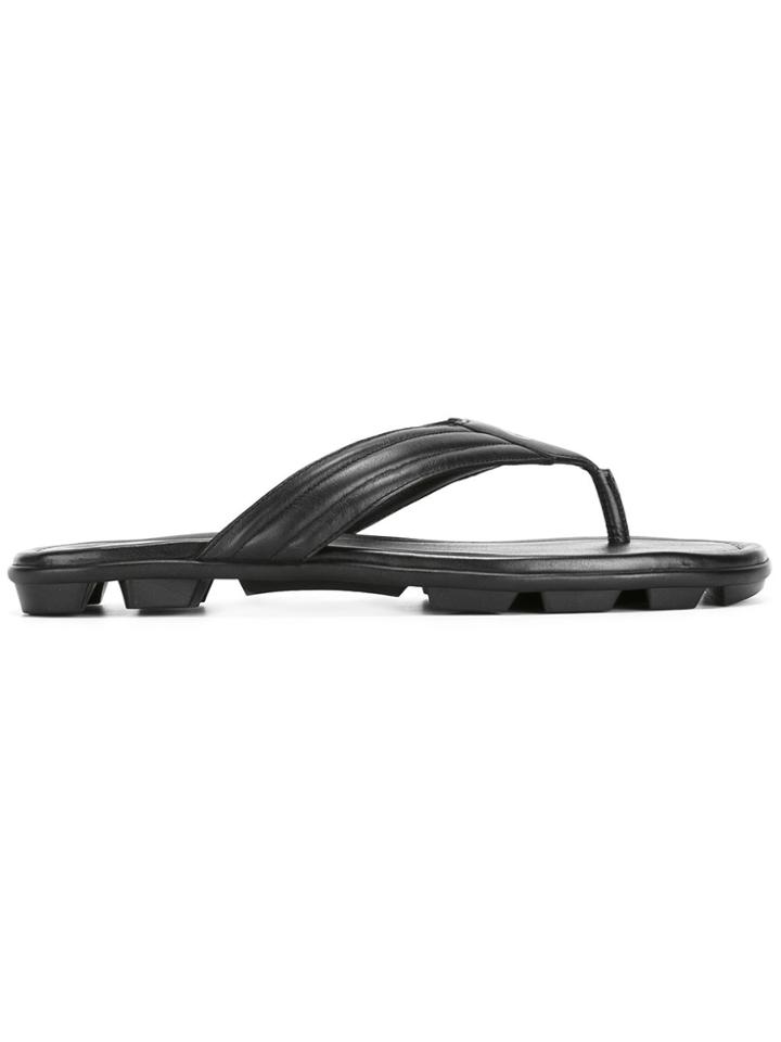 Gucci Logo Print Flip Flops - Black