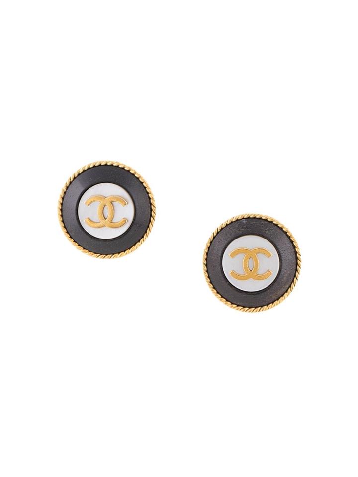 Chanel Vintage Round Cc Shell Earrings - Black