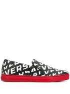 Versace Logo Pattern Low Sneakers - Black