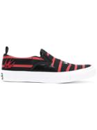 Mcq Alexander Mcqueen Striped Eye Print Pull-on Sneakers - Black