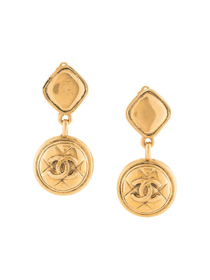 Chanel Vintage Round Cc Swing Earrings - Metallic