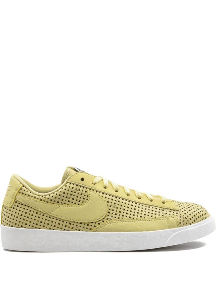 Nike W Blazer Low Se Sneakers - Yellow