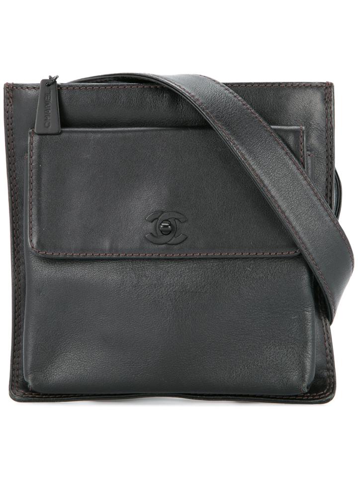 Chanel Vintage Cc Logo Belt Bag - Black
