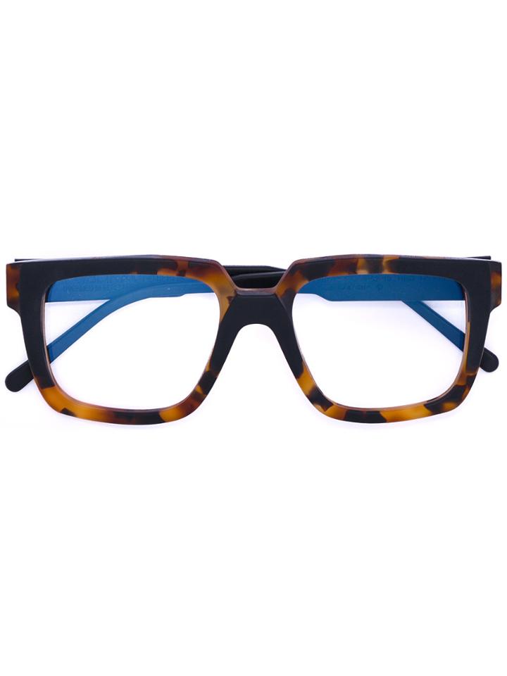 Kuboraum Tortoiseshell Square Frame - Black