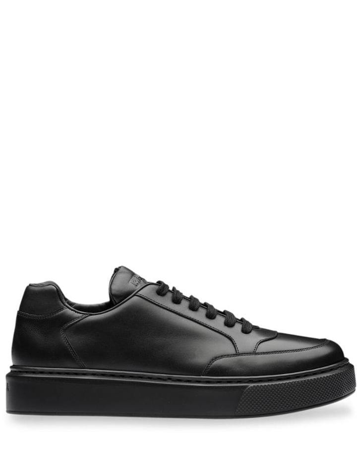 Prada Logo Low-top Sneakers - Black