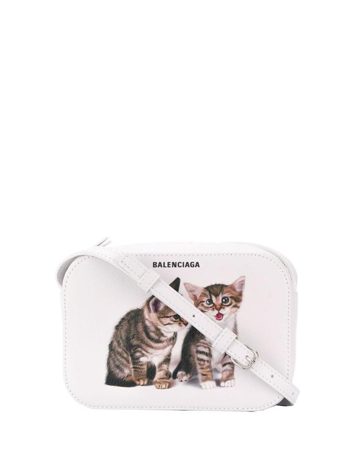 Balenciaga Xs Everyday Shoulder Bag - White