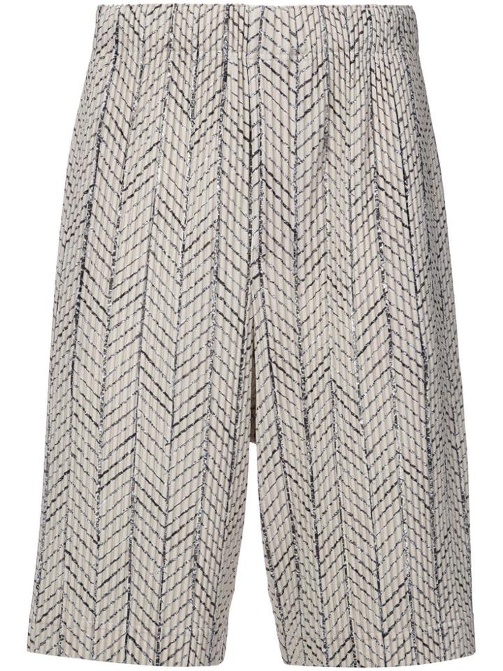 Homme Plissé Issey Miyake Embroidered Knee-length Shorts - White